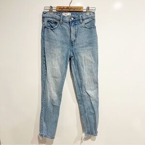 Abercrombie & Fitch Skinny High Rise Jean